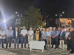 Άνοιξαν οι πύλες της 17ης Πανδημοτικής Γιορτής Κρασιού και Αμπελιού στη Ραψάνη